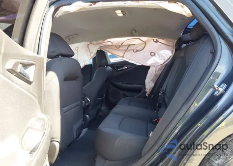 2018 Chevrolet Malibu Lt z USA, uszkodzony, nr VIN 1G1ZD5ST5JF124613